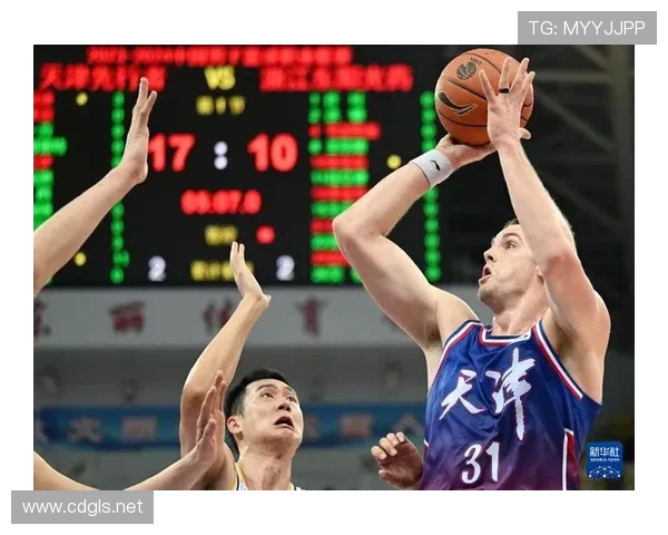 天津先行者队迎战强敌 备战新赛季目标直指冠军